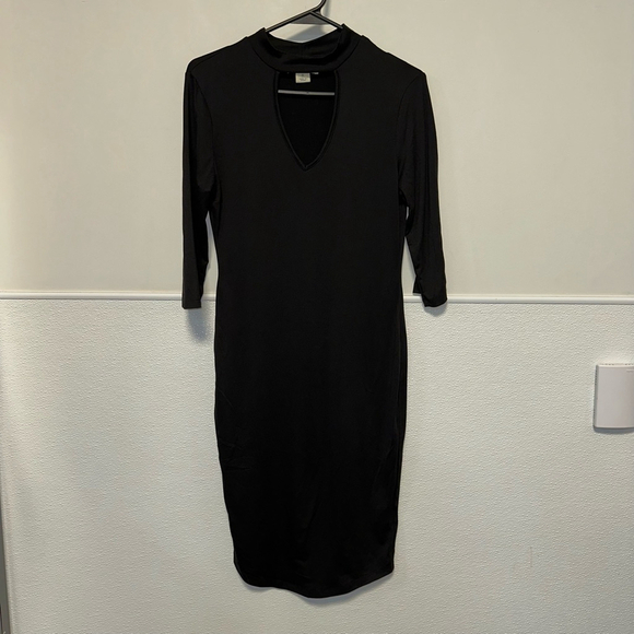 Women's Wishful Park Dress Size M Black Key hole front form fitting - Picture 1 of 12
